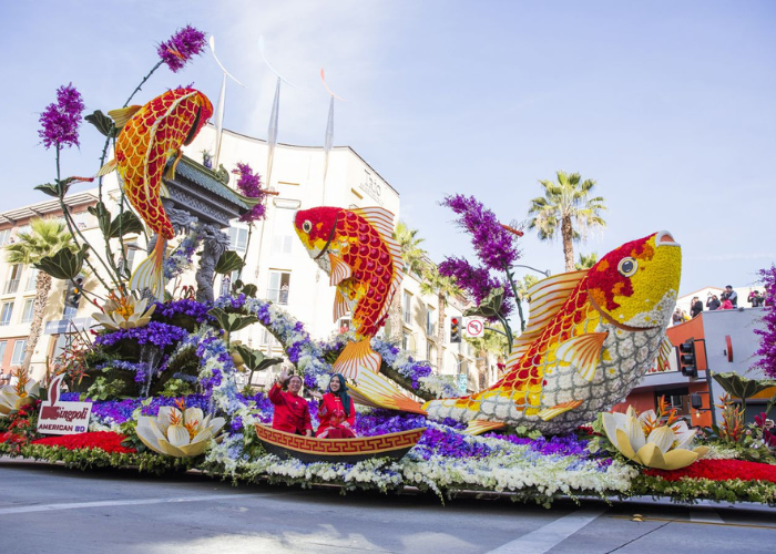 Watch Rose Parade In Playhouse Village